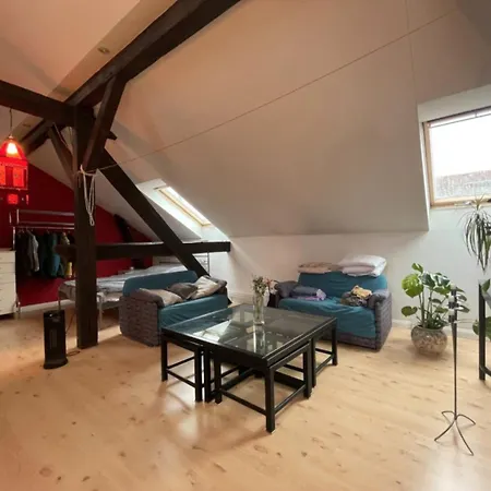 Apartment Spring Cuddle Nest Berlin